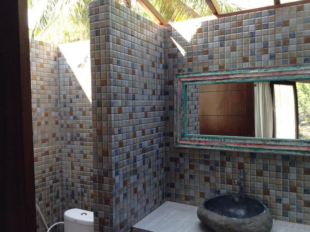 Karimun Lumbung Hotel Ilhas Karimunjava Exterior foto