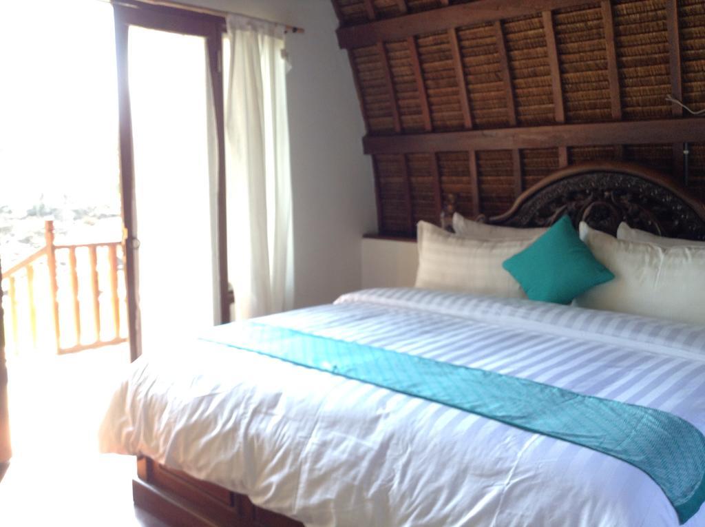 Karimun Lumbung Hotel Ilhas Karimunjava Exterior foto