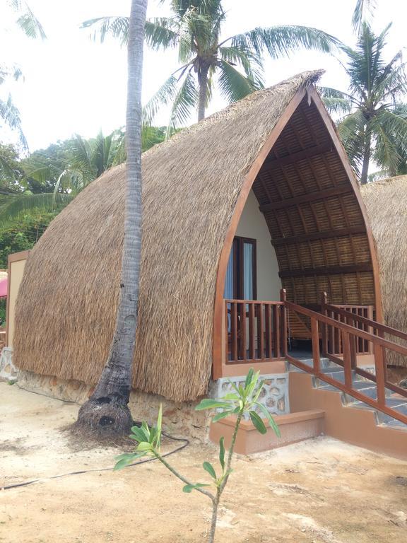 Karimun Lumbung Hotel Ilhas Karimunjava Exterior foto