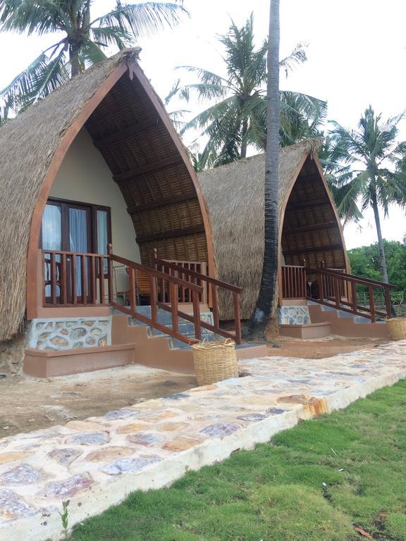 Karimun Lumbung Hotel Ilhas Karimunjava Exterior foto